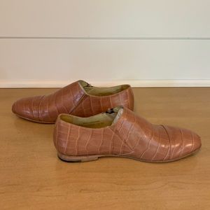 The Office of Angela Scott Mr. Holly Zip Flat (size 39.5)